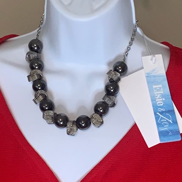 NWT Red Button Down Top and Necklace combo - Picture 6 of 11